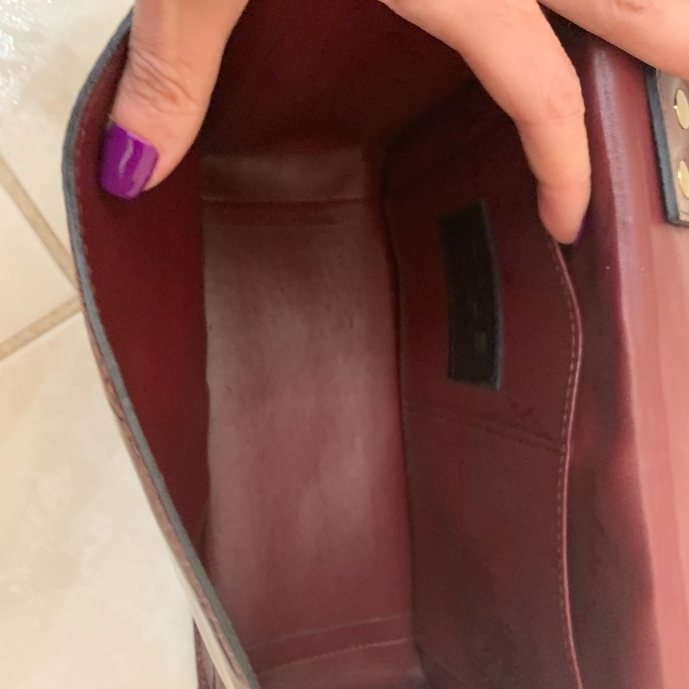 Handbag - Picture 3 of 7